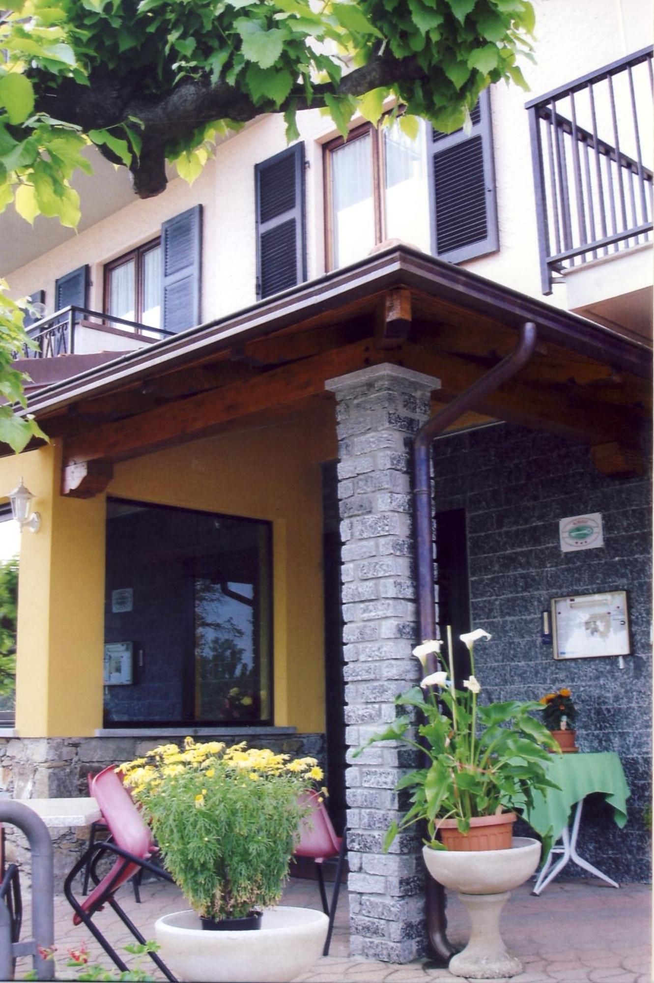 Hotel La Capannina Massino Visconti Exterior photo